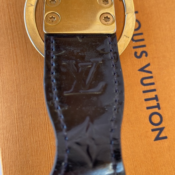Authentic Louis Vuitton Key Chain/ Holder Vernis Black Enameled Leather Unisex - Picture 8 of 12